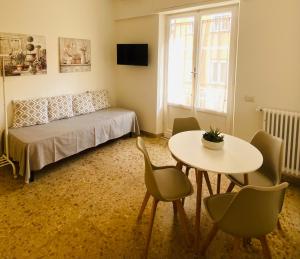 Rome Vacation Glicini