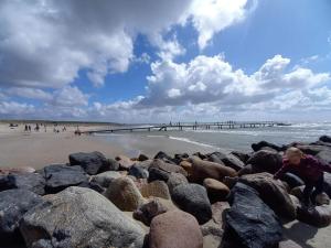 8 person holiday home in Blåvand-By Traum