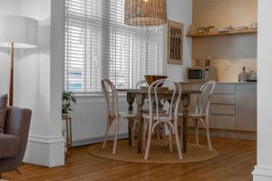 Bridge Street Luxurious 2 Bed, 2 Bathroom Apt