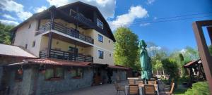 Pârâul Rece Transfăgărășan - 3hvězdičkové hotely ve městě Cîrţişoara