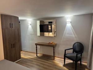 SİS HOTEL