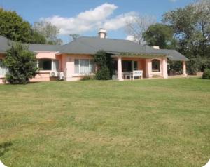 Casa de campo entre Pilar y Lujan - Ubytování bez kategorie ve městě Luján