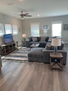 Pet Friendly Beach Retreat On 30A - Sleeps 14