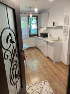 Peles Green Apartment