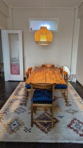 Acropolis View Condo, perfect location!