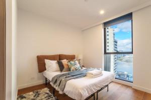 2 BR Apt Harbour View Docklands Stay Free Parking