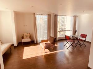 Departamento en estreno amoblado PERUMIN