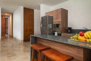 Relaxing 2BR Condo Omara with Direct Pool Access