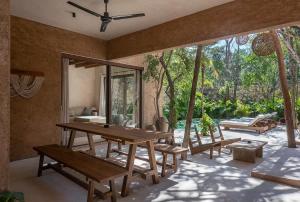 Wabi-sabi styled 2 Villas Starlink& Security