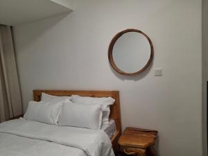 Unwind Suites Riverside