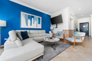 Condo Paraiso - Luxurious new condo 300mt from the beach