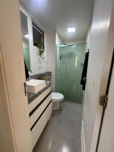 Apartamento com piscina próximo ao Rio Centro e praia