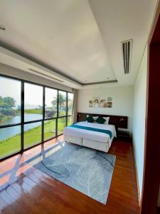 Spacious Villa F5 - The Ocean Villas Resort