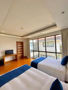 Spacious Villa F5 - The Ocean Villas Resort