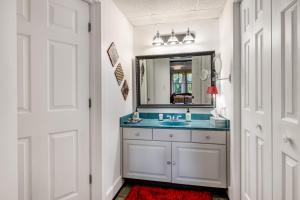 Sues Mountain Charm Fire Pit Mountain Views