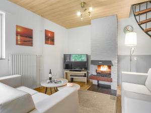 Holiday Home near Grevelingenmeer Lake