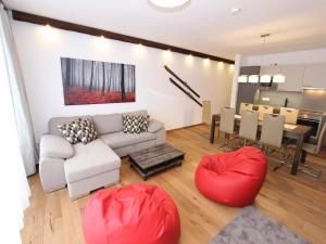 Apartment in Neukirchen by Wildkogel Lift