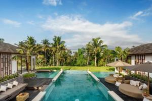 Ubud Green Lux 6 BR Rice Field View Villa