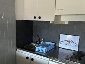 Studio Idéalement situé au centre de la station - FR-1-814-32