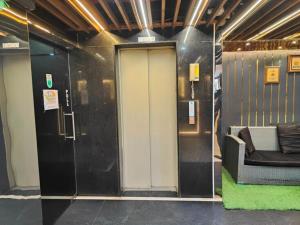The Avenue Hotel Ballygunge