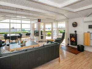 8 person holiday home in Sjølund-By Traum