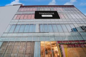 Super Townhouse Patparganj Near Max Super Speciality Hospital