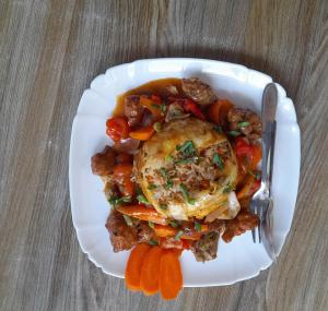 Twins Cafe and Guest House