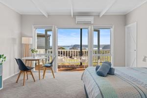 1-bedroom unit with balcony and ocean views!