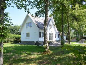 Superb holiday home with garden in Serinchamps