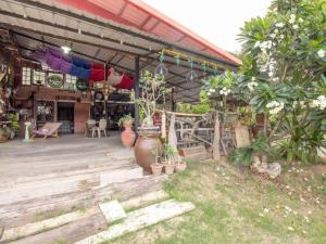 OYO 999 Baan Pak Rom Ruen