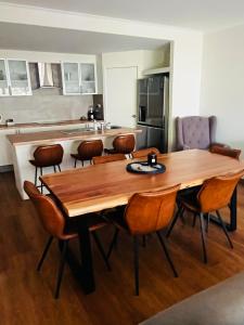 3 Bedroom Villa with Courtyard close to resort pool - 4hvězdičkové hotely ve městě Palm Cove