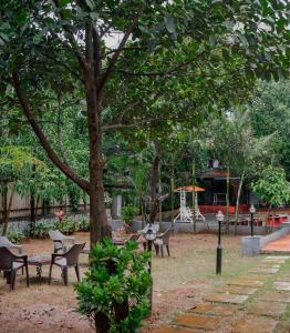 Villa floure - Spacious 4bhk Villa with Pool, Lawn & Bonfire area