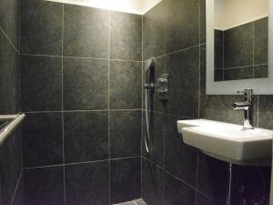 Villa with hottub in calm area