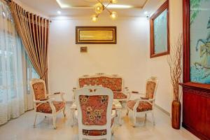 OYO 92990 Nena Kostel Syariah