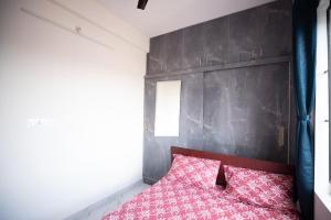 1BHK 2km From Hosa Road Metro with lift 101