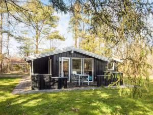 5 person holiday home in Oksbøl-By Traum