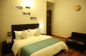 Vrindavan suites And Resort