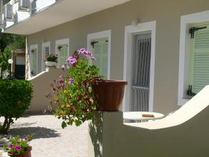 Alexandros Studios Apartments Corfu Greece