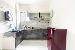 1BHK 2km From Hosa Road Metro with lift 201