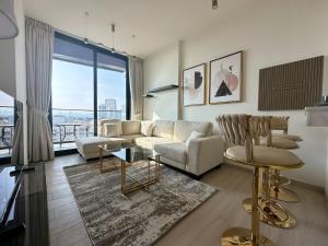 Stylish One Bedroom Apartment at Binghatti Crest, JVC Dubai By al sarya Holiday Homes