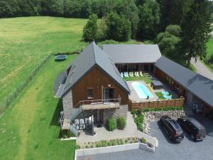 Villa with heated outdoor pool and sauna