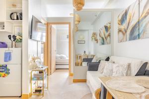 2BR FULLY FURNISHED Trees Residences Near SM Fairview with NETFLIX AND KARAOKE