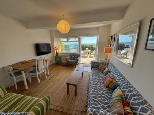 Sea views at Quay Rocks