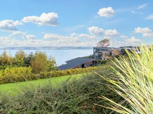 Modern Retreat with View - By Traum Ferienwohnungen