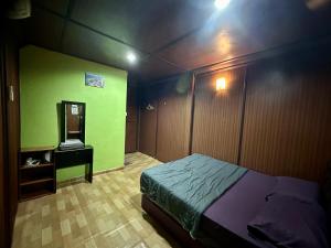 AISHAH GUEST HOUSE