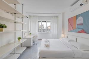 Pecchio1 - Windows on the City - B Home