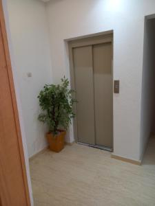 Appartement meublée bien située avec sous sol gratuit