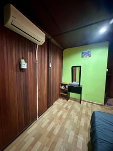 AISHAH GUEST HOUSE