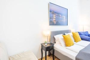 Cozy Downtown Haven for Couples