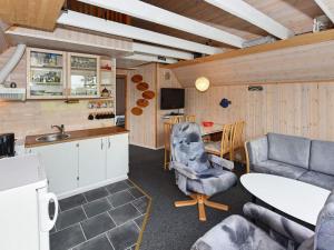 5 person holiday home in Grindsted